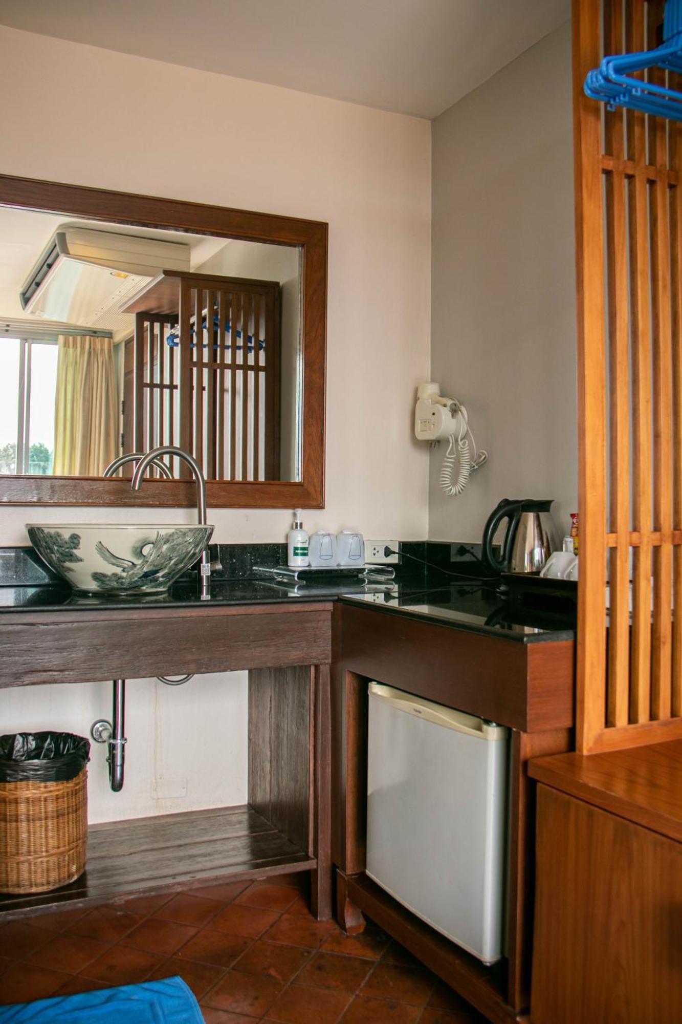 Lamphu Tree House Boutique Hotel กรุงเทพมหานคร ภายนอก รูปภาพ